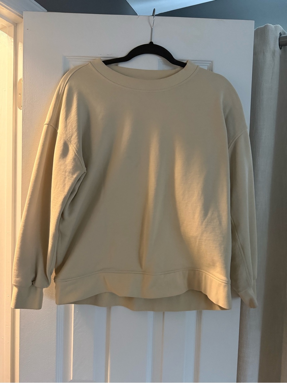 lululemon perfectly oversized crew tan size 6
